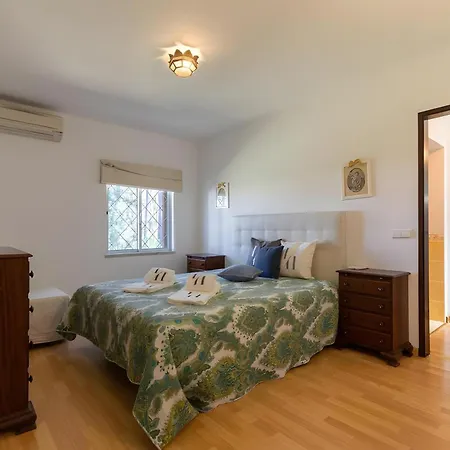 בית נופש Buganvilla Vilamoura *